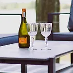 Wyspa - Dom Nad Jeziorem Z Sauna I Jacuzzi Casa vacanze *