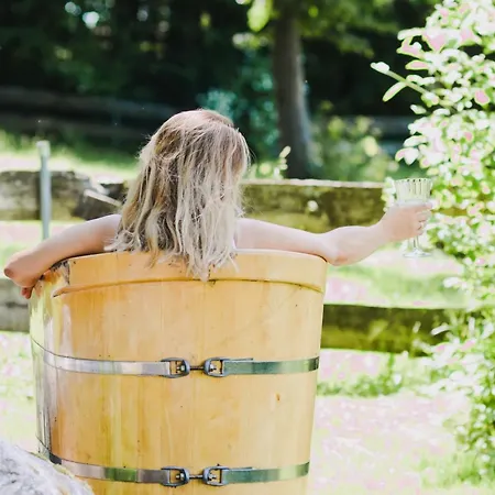 Wyspa - Dom Nad Jeziorem Z Sauna I Jacuzzi * Ciernie