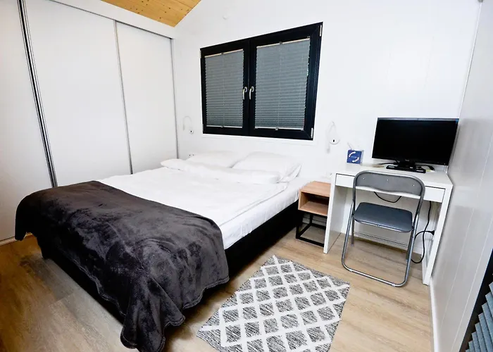 Wyspa - Dom Nad Jeziorem Z Sauna I Jacuzzi Дом отдыха *